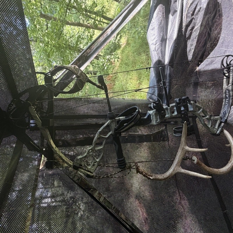Sorted3D Bow Hunter Bundle — compound bow hanging in a hub blind from the Sorted3D bow hook